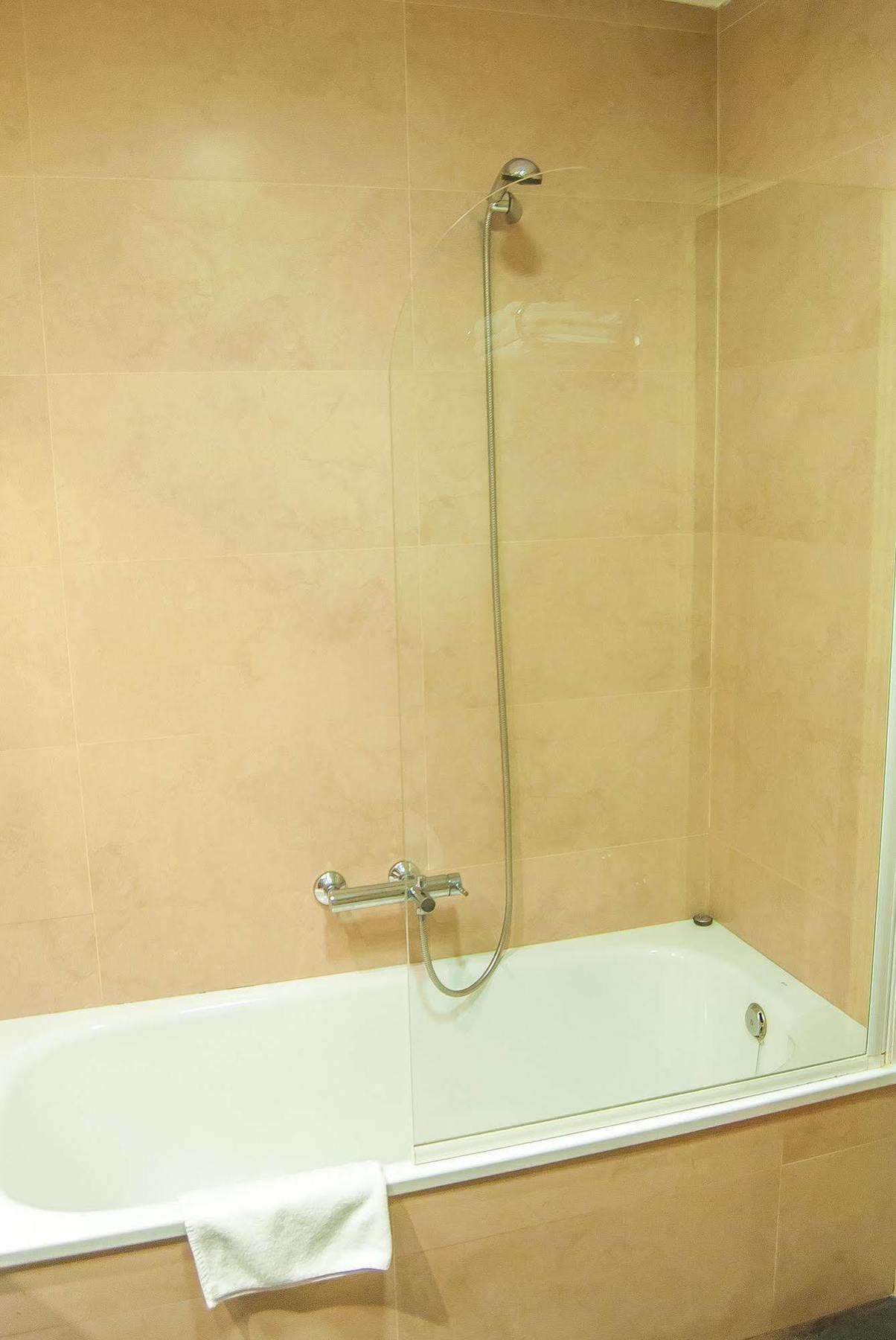 Ana Maria Hotel Granada Luaran gambar