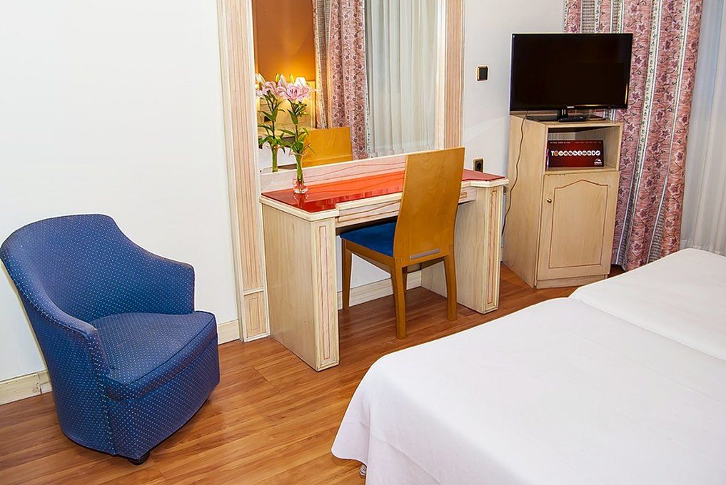 Ana Maria Hotel Granada Luaran gambar