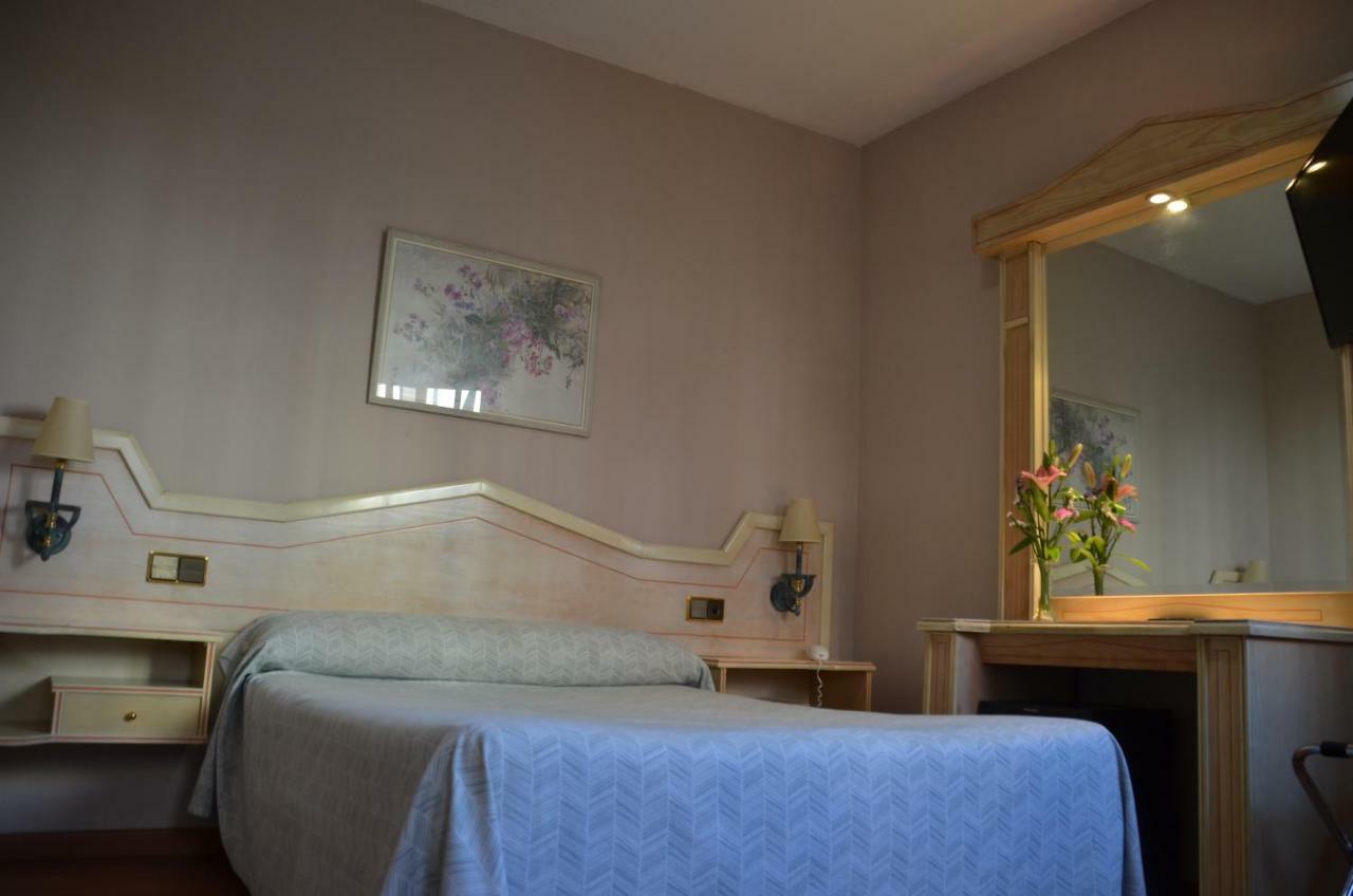 Ana Maria Hotel Granada Luaran gambar